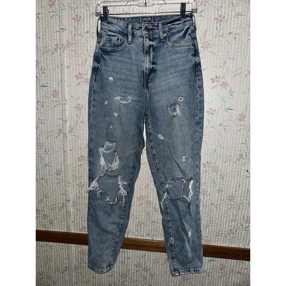 H&M &Denim Womens SIZE 2 Light Wash Mom JEANS Ultra High Waist Distressed EUC